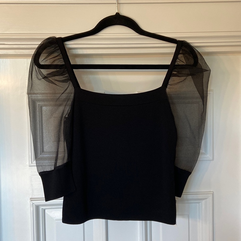 High-Fashion Puffy Sleeve Blouse